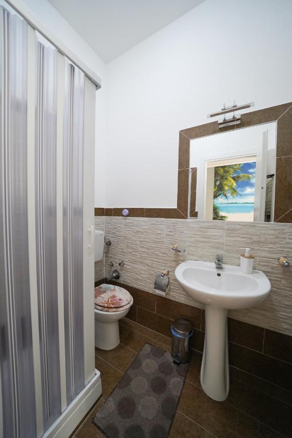 נאפולי Florinda B&B מראה חיצוני תמונה